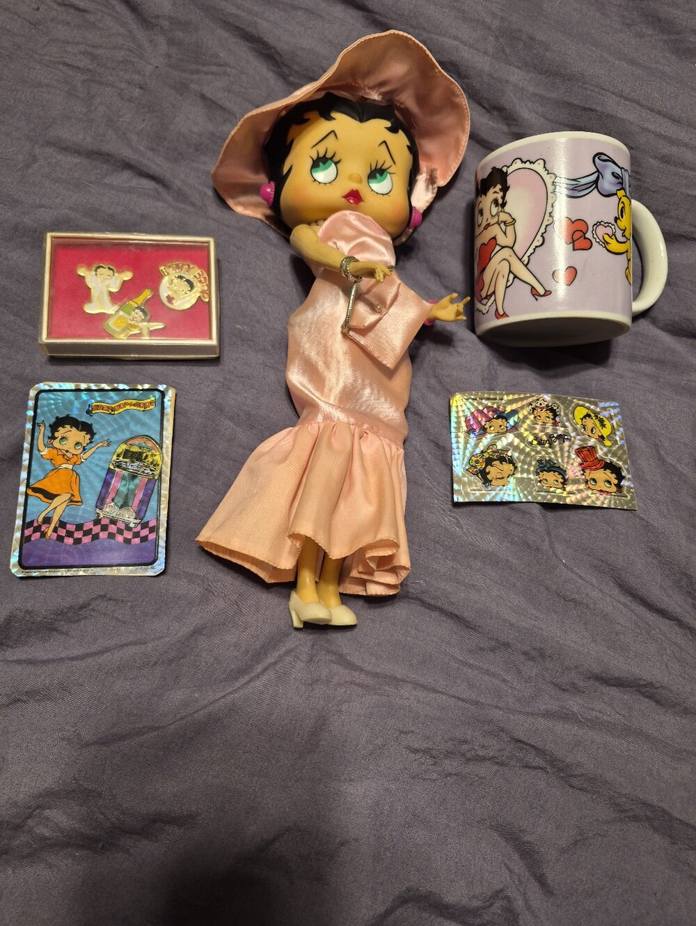 Betty Boop Pink Satin Doll, Pink Mug & Holographic Cards